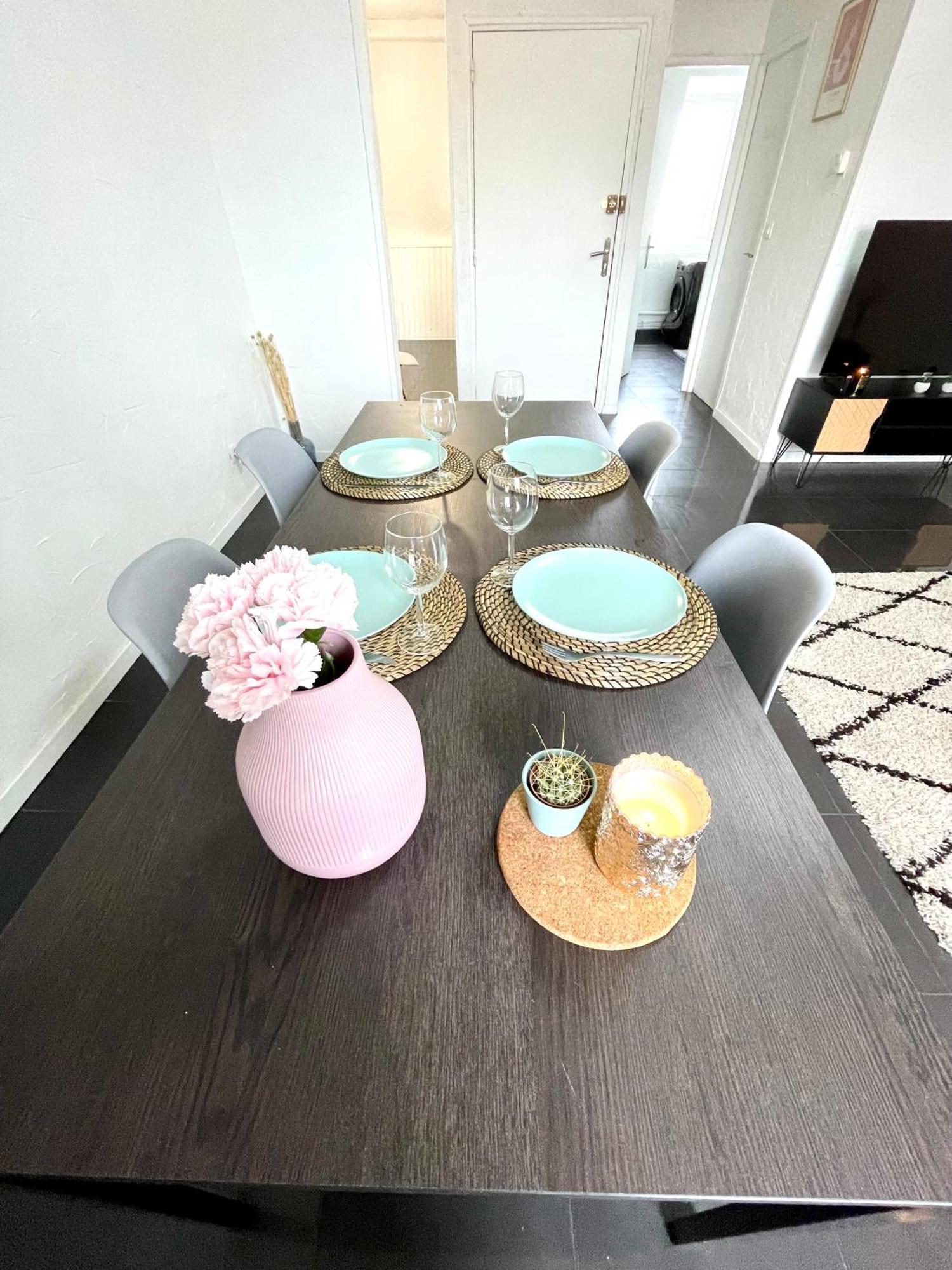 Appartement Duplex 90M2 - 3 Chambres - Mulhouse Eksteriør bilde